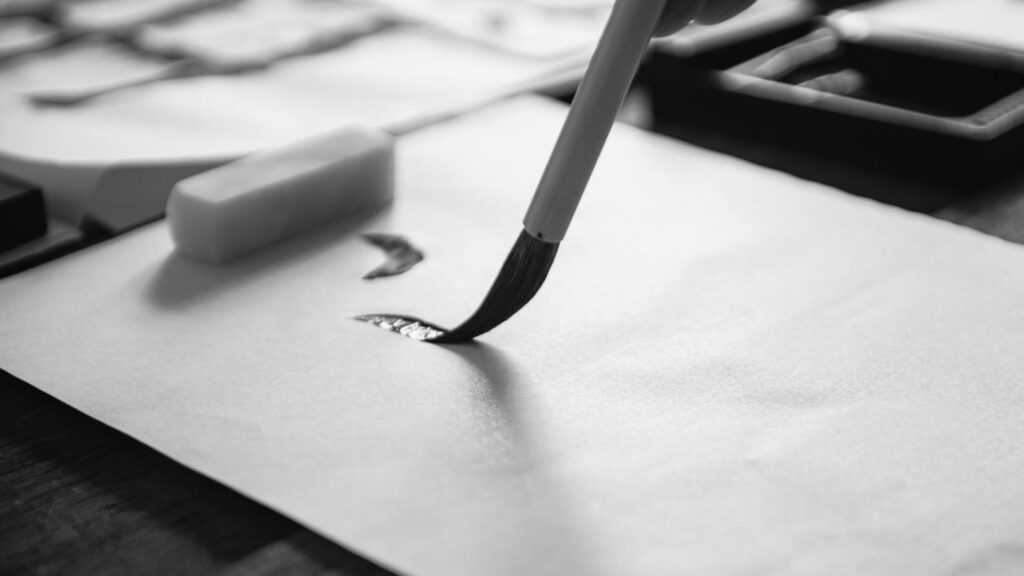 Los 8 Símbolos de la Esencia definidos por fecha de nacimiento, pintados en Sumi-e. Descubre el símbolo que guía tu virtud y propósito en el mundo.